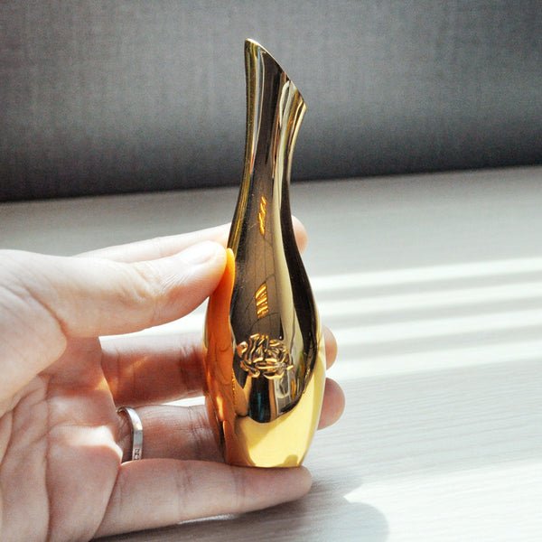 European Retro Peacock Metal Vase