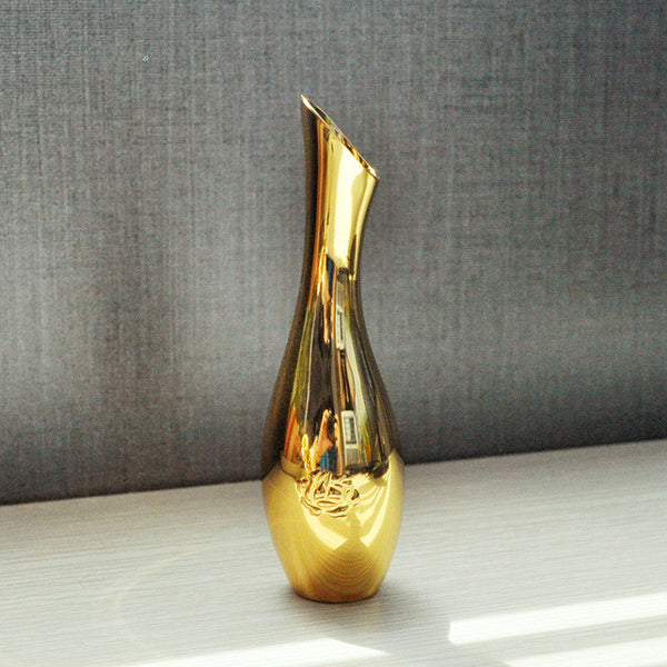 European Retro Peacock Metal Vase